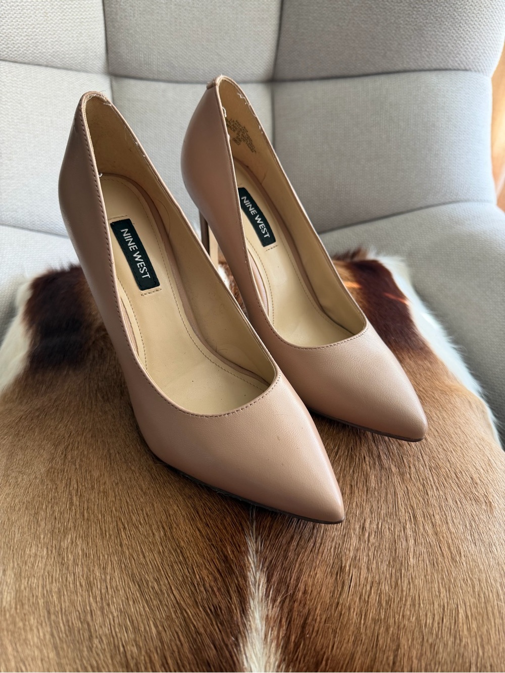 Nine West Blush-Tan Pointed Toe Pumps
